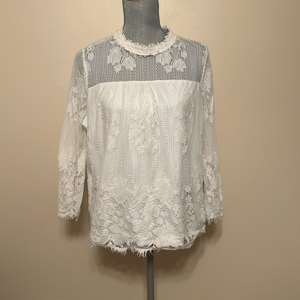 Soho New York & Company White Lace Top